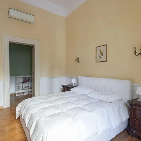 Vatican Luxury Three Bedroom Rom