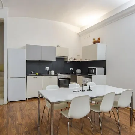 Apartment Vatican Luxury Three Bedroom