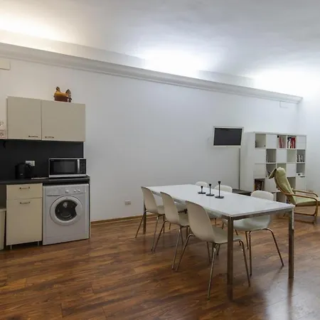Vatican Luxury Three Bedroom Apartment Rome